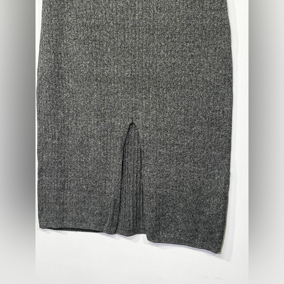 FREE PEOPLE Gray ribbed midi knit  skirt size L. - Picture 3 of 10